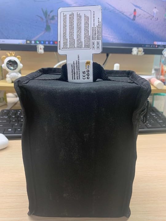 Shuttle Art Fabric Markers Pens, 40 Colors Dual Tip Fabric Markers Permanent No Bleed Pens for T-Shirts Sneakers, Non-Toxic & Child Safe Permanent Pens for Kids Adult Painting Writing