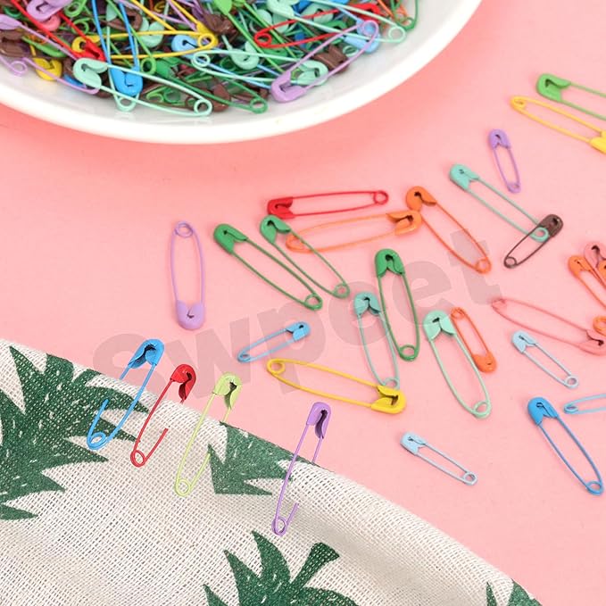 Swpeet 440Pcs 28mm/1.11 Inch Colorful Safety Pins Assortment Kit, Rust Resistant Steel Small Safety Pin Kit with Clear Case, Mini Safety Pins for Sewing, Clothes, Craft Arts