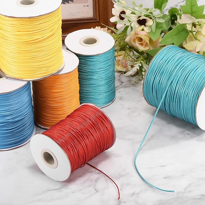 MECCANIXITY Waxed Cord 1mm Waxed Polyester Cord 175 Yard Wax String for Bracelet Making,Necklaces, Beading,Jewelry Making and DIY Crafts(Light Purple)